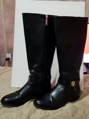 Black Boots w/ Gold Details - Tommy Hilifiger